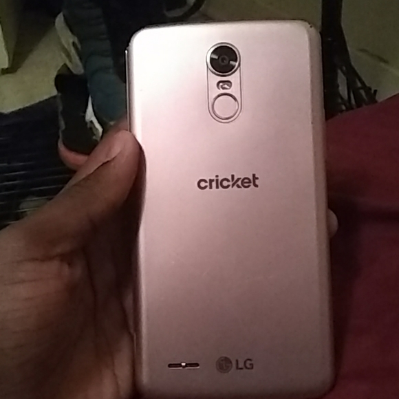 Phone - Picture 2 of 3